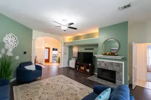 16039 Surrey Woods Dr, Friendswood, TX 77546 - Photo 7