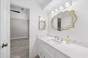 4 E Eden Elm Cir, The Woodlands, TX 77381 - Photo 23
