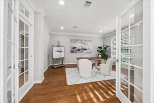 4 E Eden Elm Cir, The Woodlands, TX 77381 - Photo 9