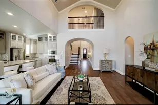 5011 Anthony Springs Ln, Sugar Land, TX 77479 - Photo 3