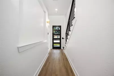 2107 Esther Drive #A/B, Houston, TX 77088 - Photo 9