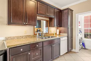 7000 Seawall Blvd, Galveston, TX 77551 - Photo 11