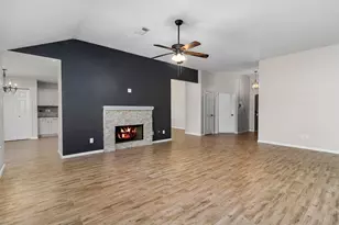 2918 Abbey Field Dr, Pearland, TX 77584 - Photo 3