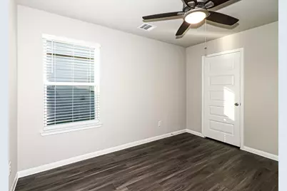 5122 Hector Gustavo Drive, Rosharon, TX 77583 - Photo 11