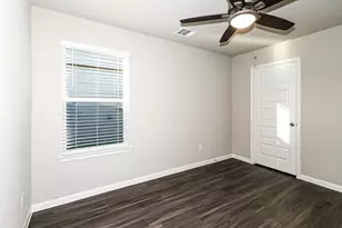 5122 Hector Gustavo Dr, Rosharon, TX 77583 - Photo 11