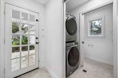 10103 Pine Forest Road, Houston, TX 77042 - Photo 31