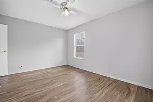 6705 Thornwall St, Houston, TX 77092 - Photo 37