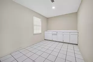 6705 Thornwall St, Houston, TX 77092 - Photo 13