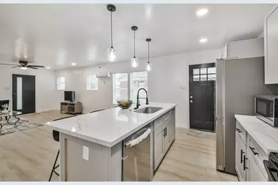 4705 A&b Pease Street, Houston, TX 77023 - Photo 11