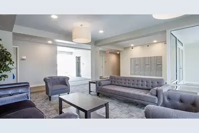 1811 Losantiville Ave, Cincinnati, OH 45237 - Photo 5