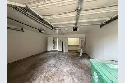 8806 Glenloch Drive, Houston, TX 77061 - Photo 27