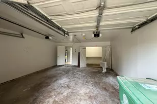 8806 Glenloch Dr, Houston, TX 77061 - Photo 27