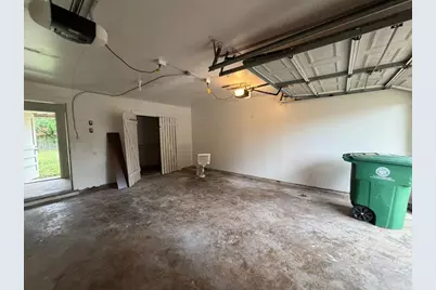 8806 Glenloch Drive, Houston, TX 77061 - Photo 29