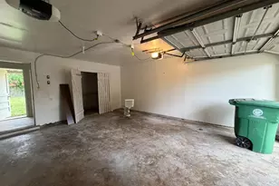 8806 Glenloch Dr, Houston, TX 77061 - Photo 29