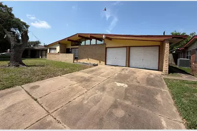 8806 Glenloch Drive, Houston, TX 77061 - Photo 39