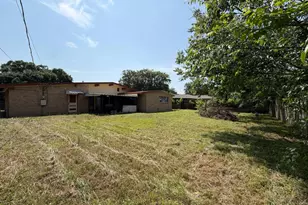 8806 Glenloch Dr, Houston, TX 77061 - Photo 33