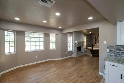 108 Otter Trail, Lake Jackson, TX 77566 - Photo 9