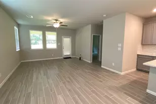 7059 Silverleaf Oak St, Conroe, TX 77304 - Photo 9