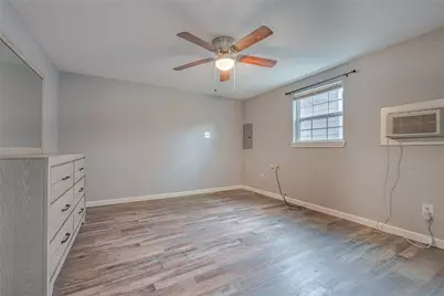 4206 Walker Street #B, Houston, TX 77023 - Photo 9