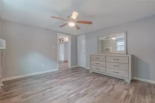 4206 Walker St, Houston, TX 77023 - Photo 11