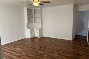 12302 Wrenthorpe Dr, Houston, TX 77031 - Photo 5
