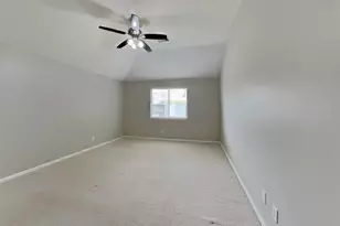 26912 Castlecliff Ln, Kingwood, TX 77339 - Photo 7