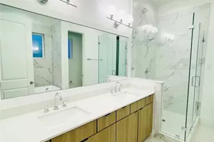 5855 Dolores St, Houston, TX 77057 - Photo 7