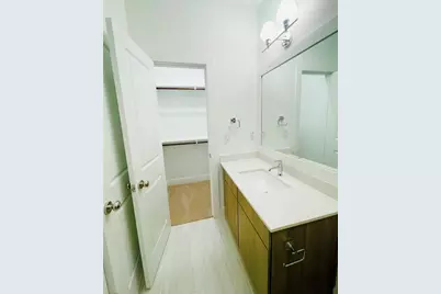 5855 Dolores Street, Houston, TX 77057 - Photo 19