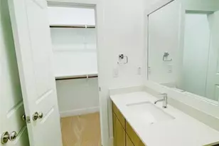 5855 Dolores St, Houston, TX 77057 - Photo 19