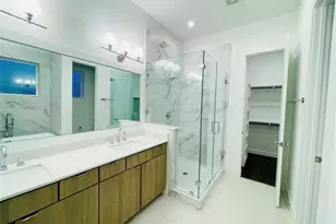 5855 Dolores St, Houston, TX 77057 - Photo 9