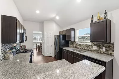 2115 Pacific Loon Ln, Conroe, TX 77385 - Photo 9