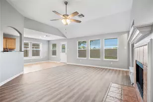 2210 Melanie Park Dr, Spring, TX 77388 - Photo 11