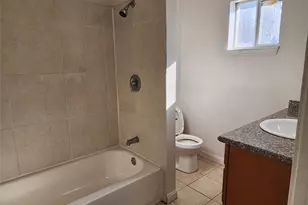 8531 Hiawatha Dr, Houston, TX 77036 - Photo 19