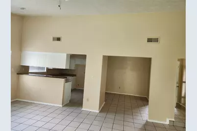 10534 Westedge Drive, Sugar Land, TX 77498 - Photo 7