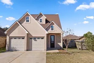 4404 Cardinal Dr, Bay City, TX 77414 - Photo 1