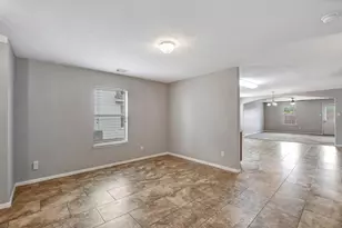 12319 Chute Forest Dr, Houston, TX 77014 - Photo 7