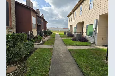 50 Evanston Street #5, Houston, TX 77015 - Photo 3