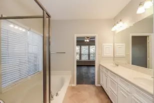 2627 Diamond River Dr, Rosenberg, TX 77471 - Photo 13