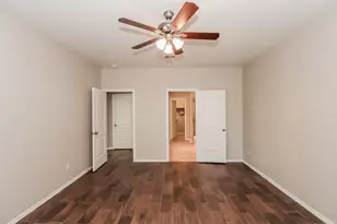 2627 Diamond River Dr, Rosenberg, TX 77471 - Photo 9