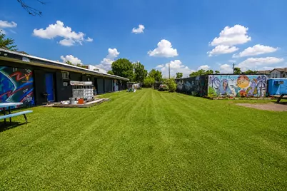 5519 Rosslyn Road, Houston, TX 77091 - Photo 9