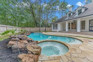 30 E Wedgemere Cir, The Woodlands, TX 77381 - Photo 1