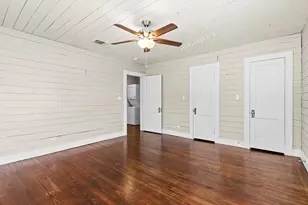409 E Austin St, Bellville, TX 77418 - Photo 7
