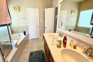 13922 Kenswick Key Ln, Houston, TX 77047 - Photo 11