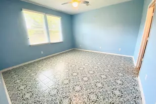 13922 Kenswick Key Ln, Houston, TX 77047 - Photo 9