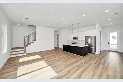 2428 Harrington Street, Houston, TX 77026 - Photo 3