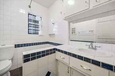 1120 E 7th 1/2 Street, Houston, TX 77009 - Photo 15