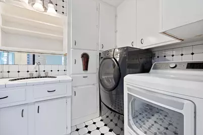1120 E 7th 1/2 Street, Houston, TX 77009 - Photo 19