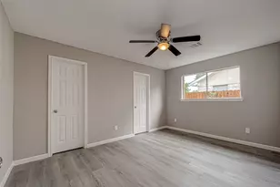8619 Valley Meadow Dr, Houston, TX 77078 - Photo 27