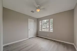 8619 Valley Meadow Dr, Houston, TX 77078 - Photo 25