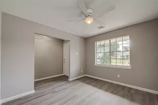 8619 Valley Meadow Dr, Houston, TX 77078 - Photo 11